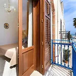 Araba Fenice 3*