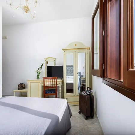 Araba Fenice Hotell