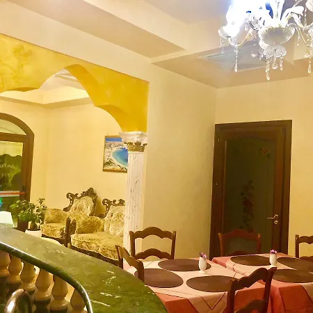 Araba Fenice 3*