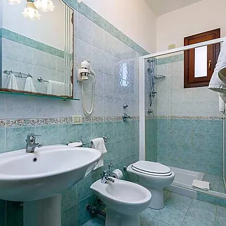 Araba Fenice 3*